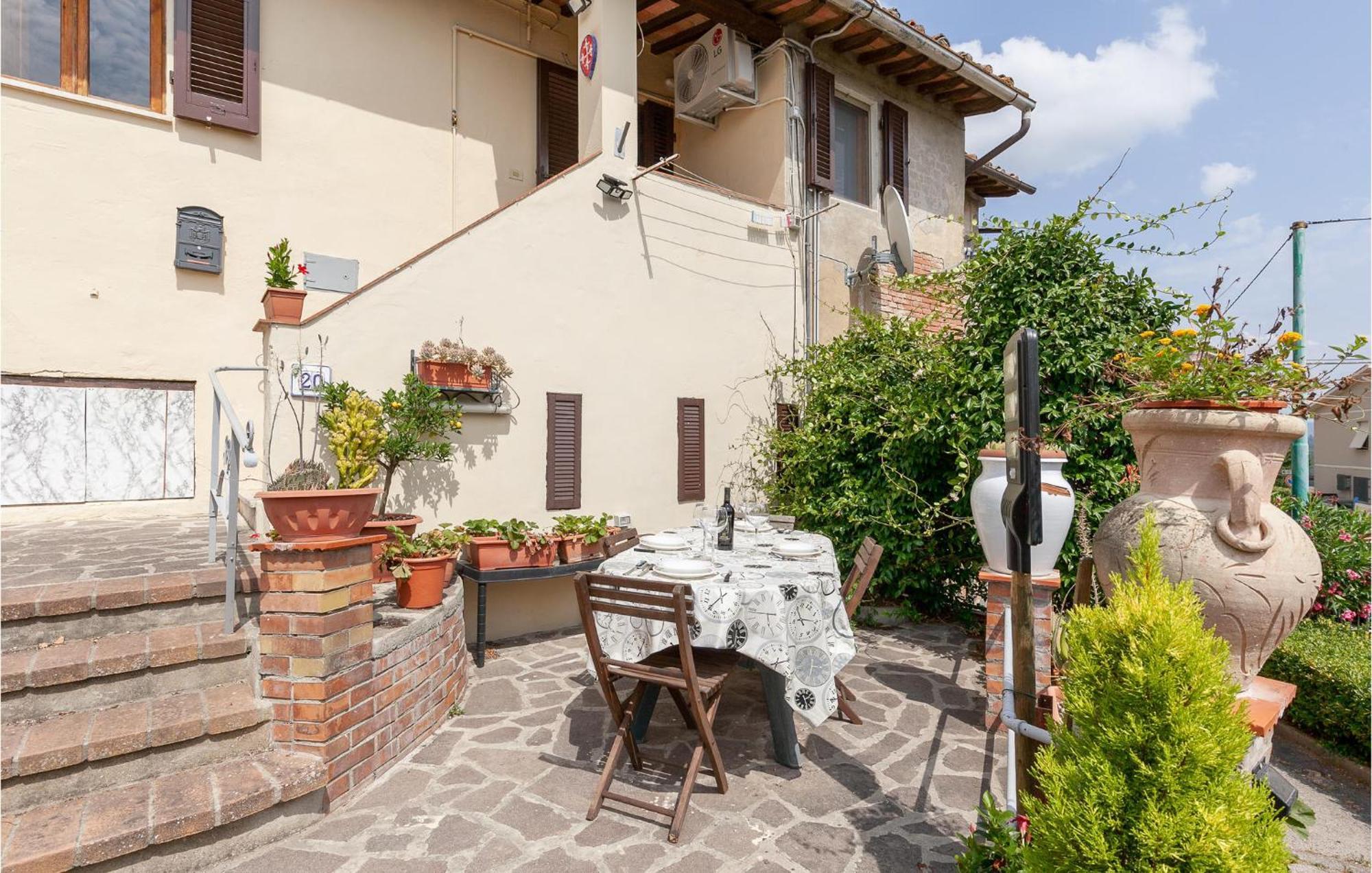 Awesome Home In Montefoscoli With Wifi Eksteriør bilde